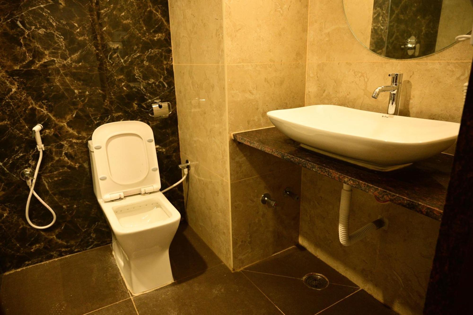 Hotel Dwaraka Kaglipur Екстериор снимка